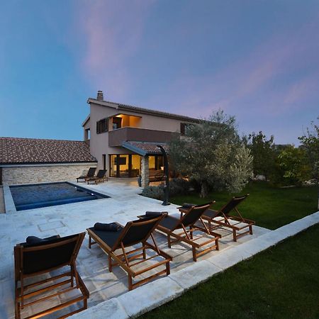 Villa Trabakul Zadarvillas Razanac Exterior photo