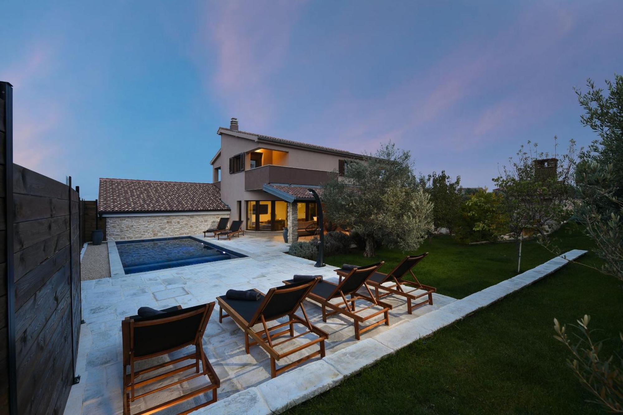 Villa Trabakul Zadarvillas Razanac Exterior photo