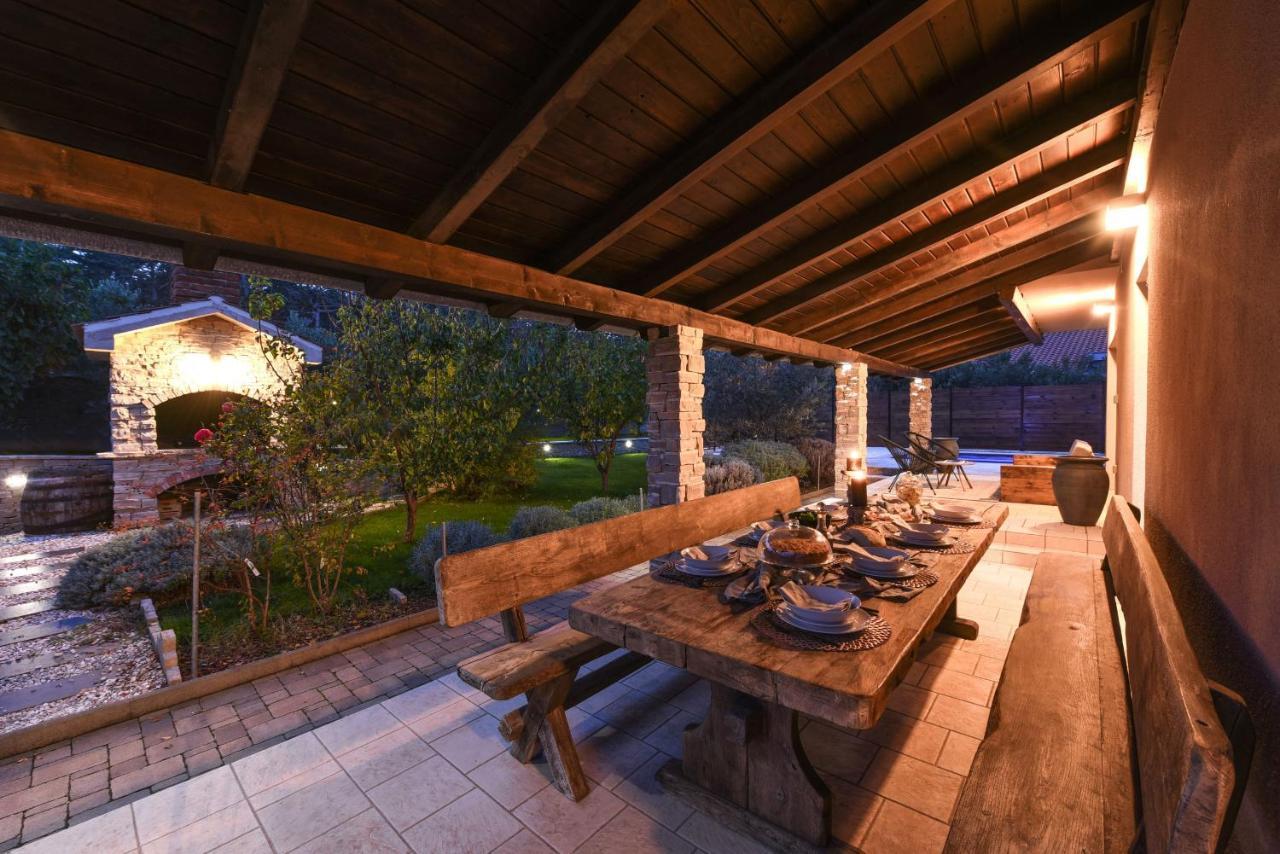 Villa Trabakul Zadarvillas Razanac Exterior photo